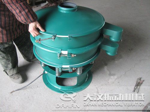 旋振篩上蓋束環(huán)安裝 旋振篩上蓋束環(huán)安裝